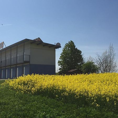 Tour-Motel Wilfersdorf  ภายนอก รูปภาพ
